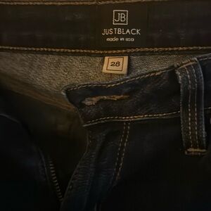 Just the nlack size 28 waist, distressed, skinny jeans